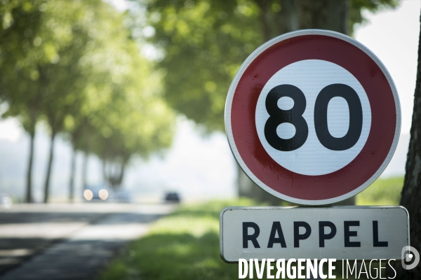 La vitesse sur les routes sans séparateur central passe de 90 à 80 km/h à partir du 1er juillet 2018