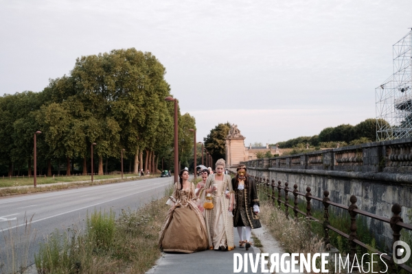 Sortie de bal au Château de Versailles