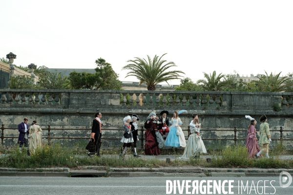 Sortie de bal au Château de Versailles