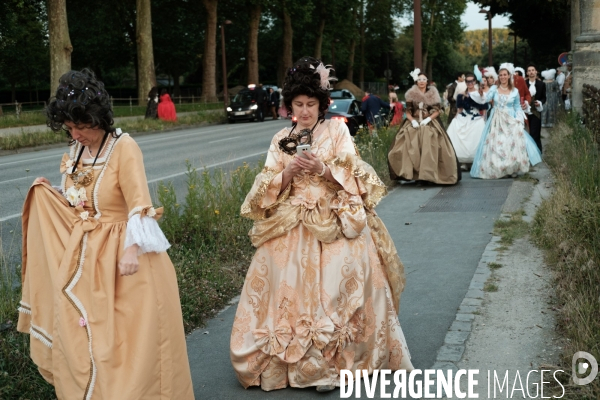Sortie de bal au Château de Versailles