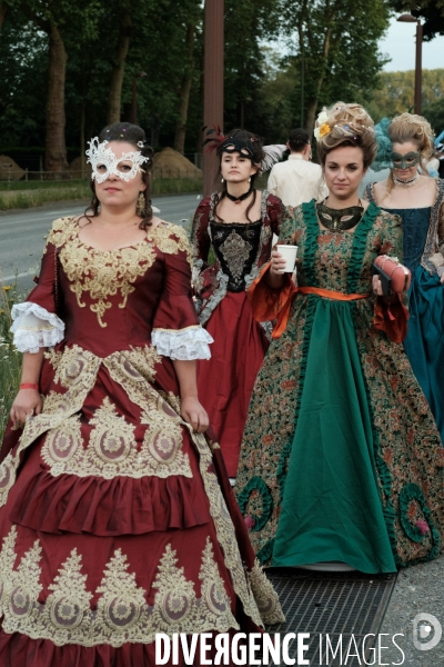 Sortie de bal au Château de Versailles