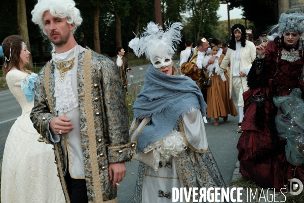 Sortie de bal au Château de Versailles