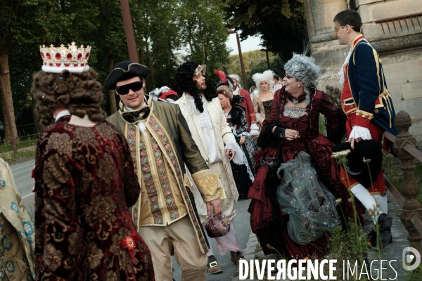 Sortie de bal au Château de Versailles