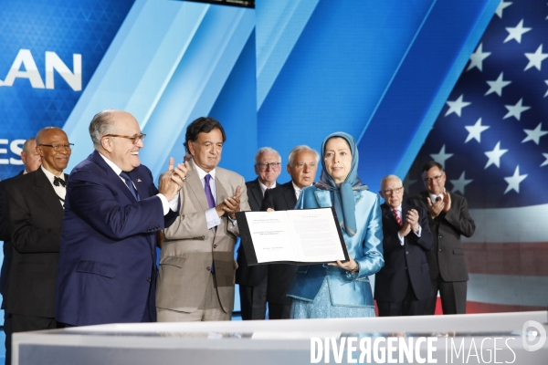 Iran : Rudy Giuliani USA au Conseil National de la résistance Iranienne à Paris