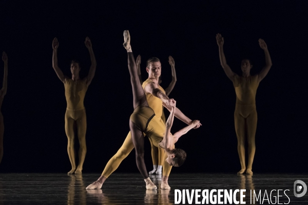 ARTIFACT SUITE - William Forsythe - Compania nacional de danza de Espana