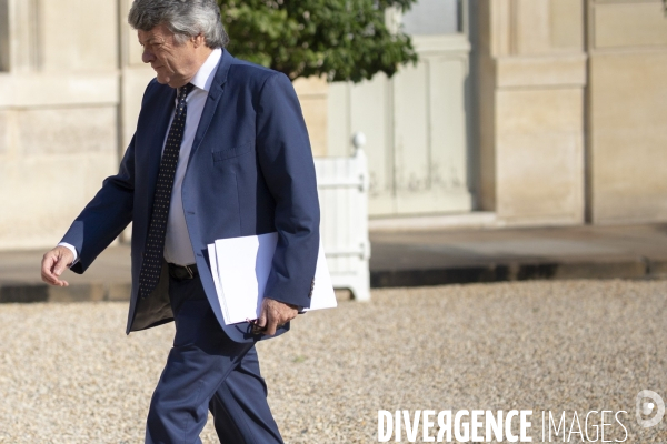 Macron: Conseil présidentiel des Villes autour du plan Borloo