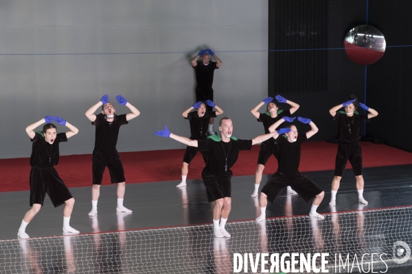 Canine jaunâtre 3 - Marlene Monteiro Freitas -Batsheva Dance Company