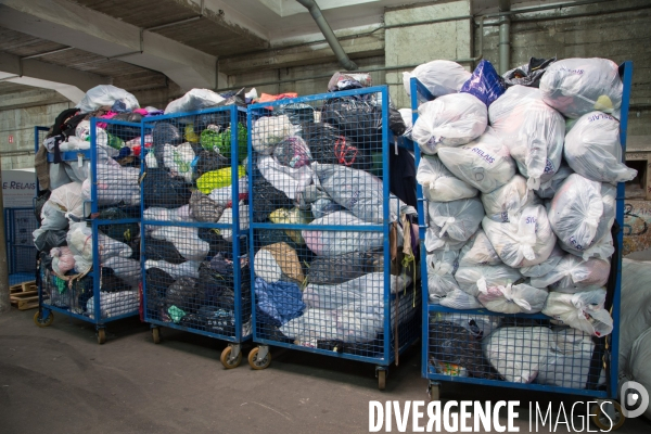 Le Relais, entreprise solidaire de collecte et de tri, de valorisation et de recyclage de textile