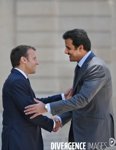 Emmanuel Macron reçoit le Cheikh Tamim bin Hamad Al Thani