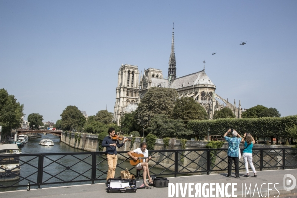 Defile du 14 juillet dans les airs