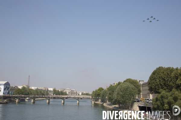 Defile du 14 juillet dans les airs