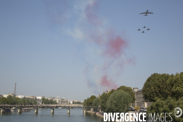 Defile du 14 juillet dans les airs