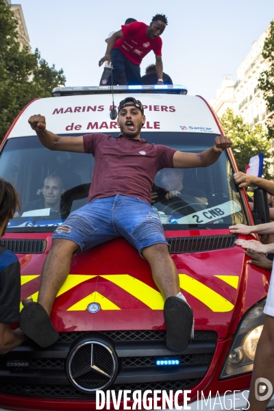 Victoire de la coupe du monde de foot 2018. Marseille en folie