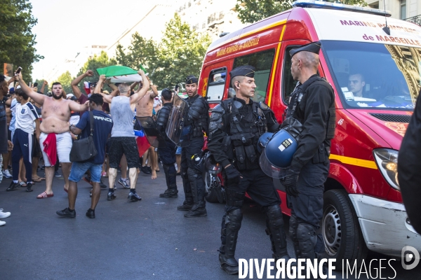 Victoire de la coupe du monde de foot 2018. Marseille en folie