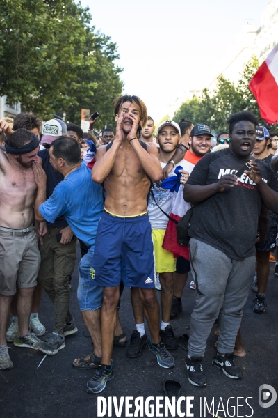 Victoire de la coupe du monde de foot 2018. Marseille en folie