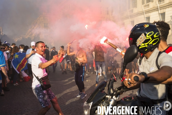 Victoire de la coupe du monde de foot 2018. Marseille en folie