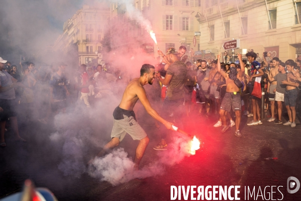 Victoire de la coupe du monde de foot 2018. Marseille en folie