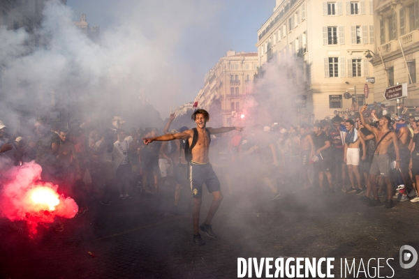 Victoire de la coupe du monde de foot 2018. Marseille en folie