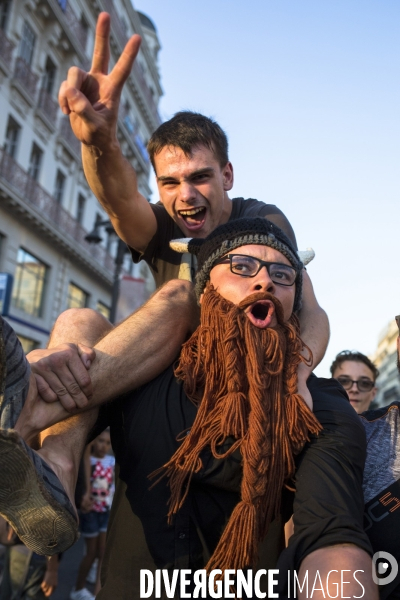 Victoire de la coupe du monde de foot 2018. Marseille en folie