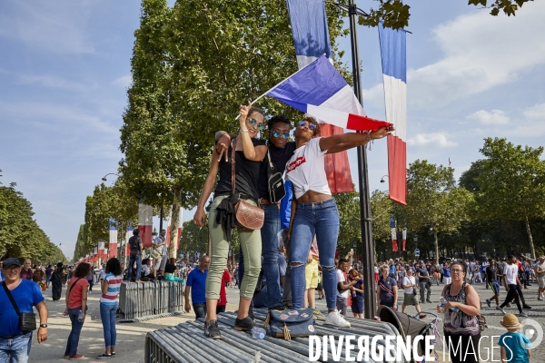 Retour des bleus à Paris après la victoire de la Coupe du monde 2018