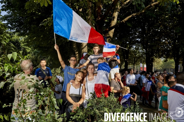 Retour des bleus à Paris après la victoire de la Coupe du monde 2018