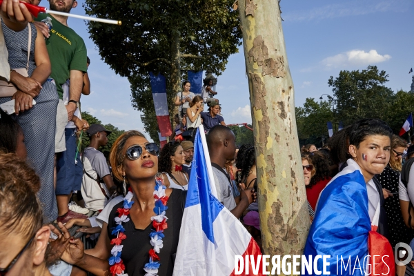 Retour des bleus à Paris après la victoire de la Coupe du monde 2018