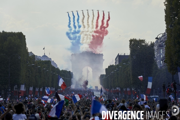 Retour des bleus à Paris après la victoire de la Coupe du monde 2018