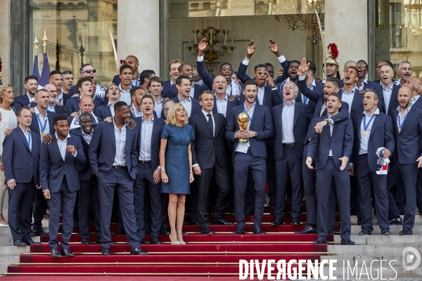 Retour des bleus à Paris après la victoire de la Coupe du monde 2018