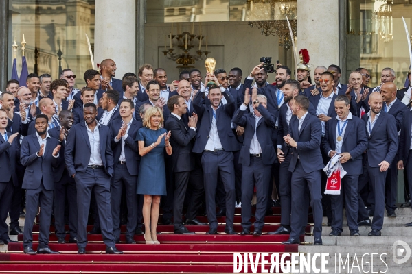 Retour des bleus à Paris après la victoire de la Coupe du monde 2018