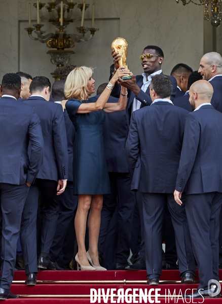 Retour des bleus à Paris après la victoire de la Coupe du monde 2018
