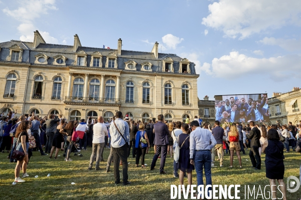 Retour des bleus à Paris après la victoire de la Coupe du monde 2018