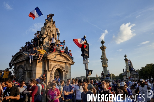 Retour des bleus à Paris après la victoire de la Coupe du monde 2018