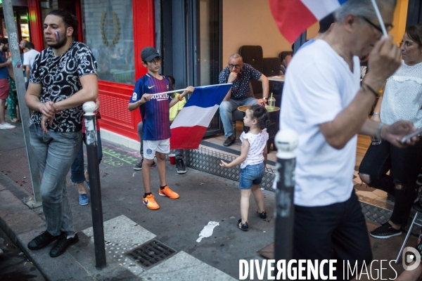 Finale de la coupe du monde 2018 dans un bar à Paris