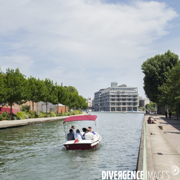 Au fil du canal de l ourcq.