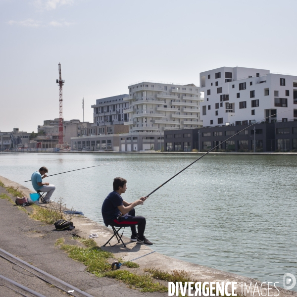 Au fil du canal de l ourcq.