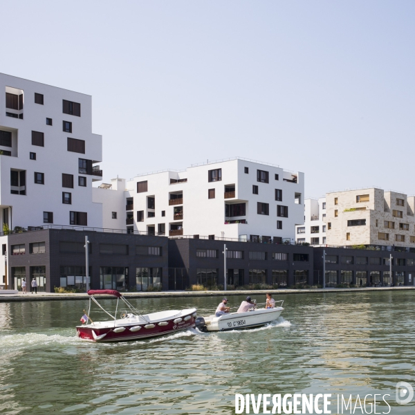 Au fil du canal de l ourcq.