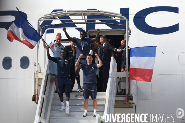 Arrivée de l équipe de France de football après sa victoire en coupe du monde