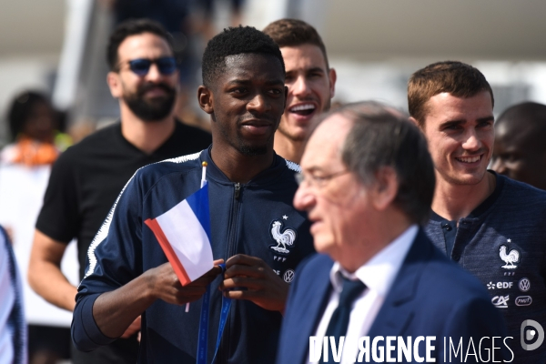 Arrivée de l équipe de France de football après sa victoire en coupe du monde