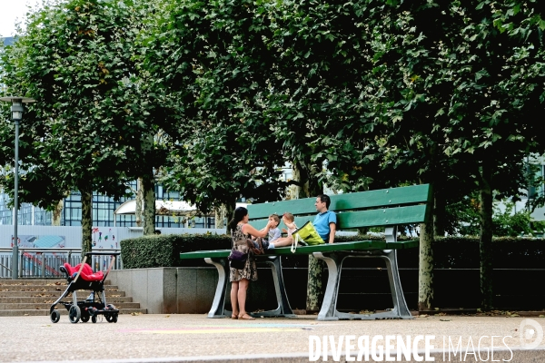 A l occasion de ses 60 ans, la Défense propose un parcours artistique sur l  esplanade.