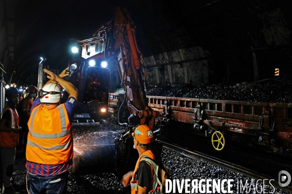 Illustration Juillet 2018.Travaux de maintenance sur les voies du RER A