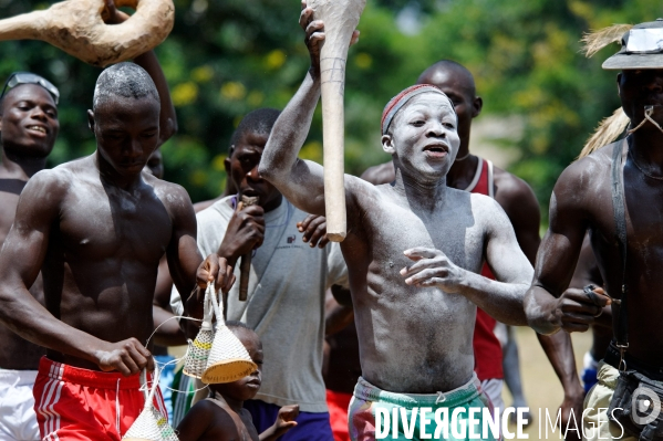 Rites de passage chez les KABYE du Togo.