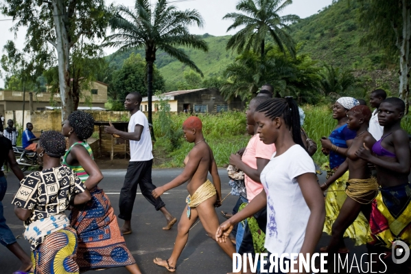 Rites de passage chez les KABYE du Togo.