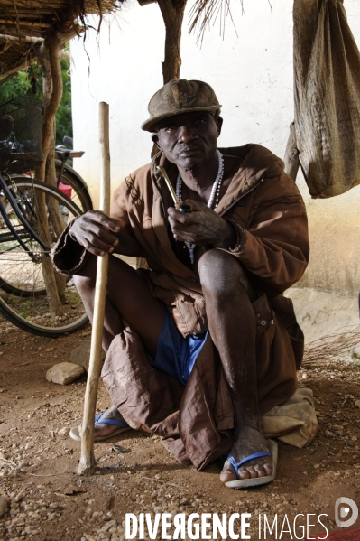 Les charlatans TAMBERMA du Pays KOUTAMMAKOU au Togo