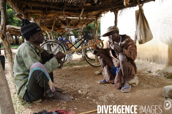 Les charlatans TAMBERMA du Pays KOUTAMMAKOU au Togo