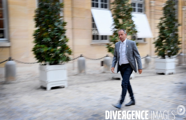 Edouard PHILIPPE recoit les partenaires sociaux sur la réforme de l assurance chômage et de la santé