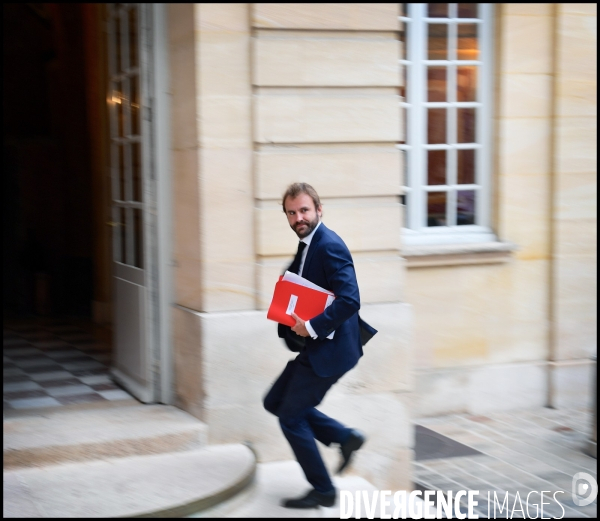 Edouard PHILIPPE recoit les partenaires sociaux sur la réforme de l assurance chômage et de la santé