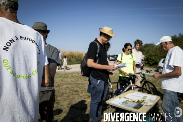 Mobilisation contre le projet de megacomplexe de commerces et de loisirs Europacity.