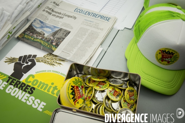 Mobilisation contre le projet de megacomplexe de commerces et de loisirs Europacity.