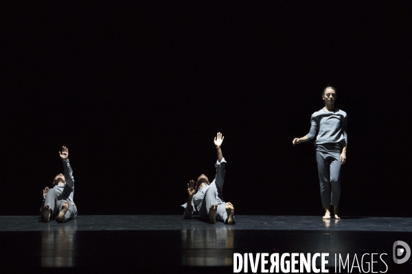 LAMENTATION VARIATIONS - Nicolas Paul - Martha Graham Dance Company