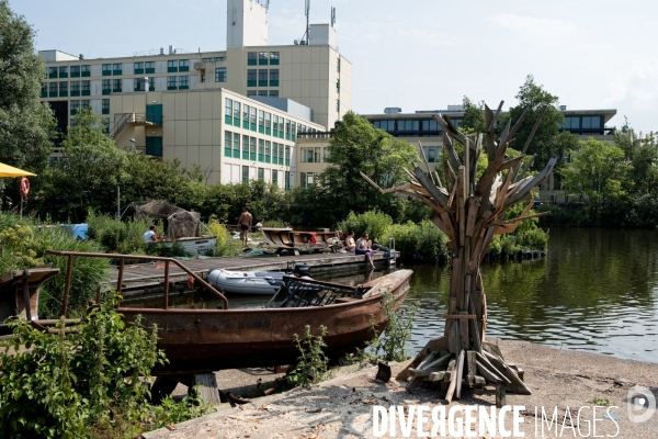 De Ceuvel, un écoquartier sur le port d Amsterdam.